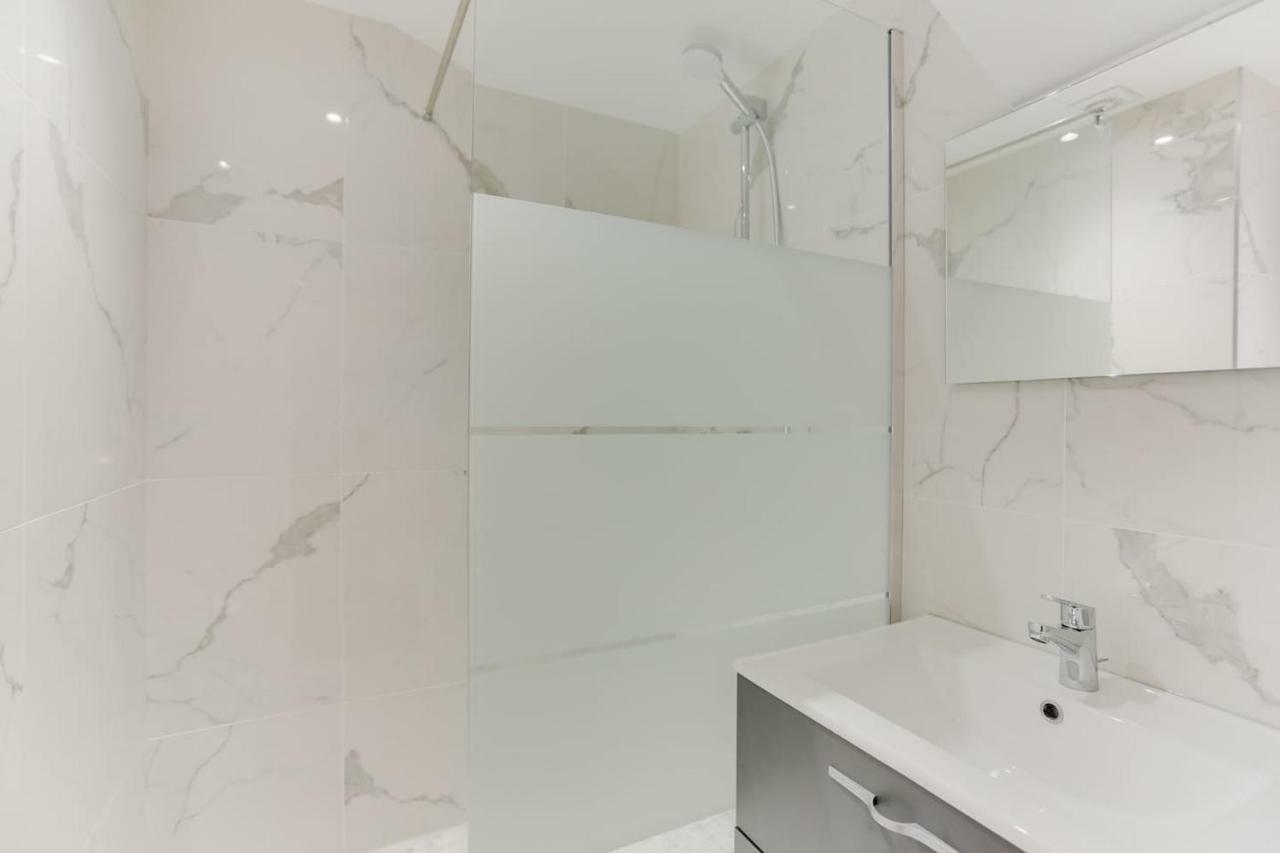 Design For 4 People Between Louvre&opera Appartement *